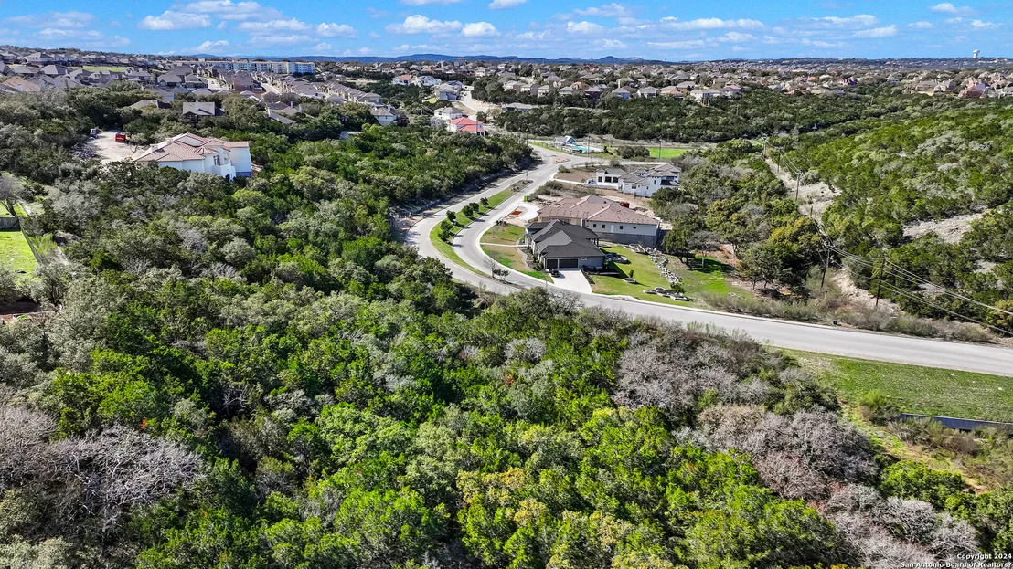 Photo of 602 WINDING RAVINE