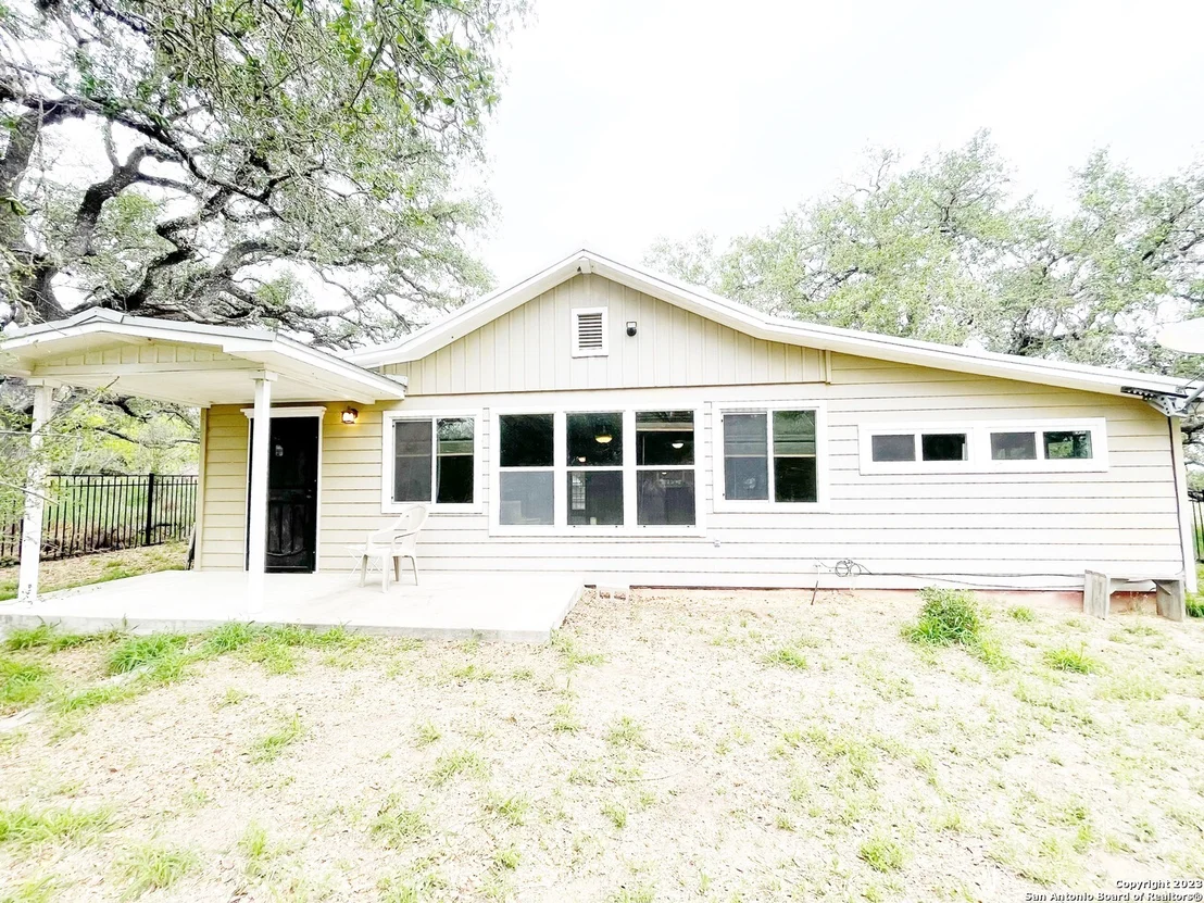Photo of 1722 COUNTY ROAD 676