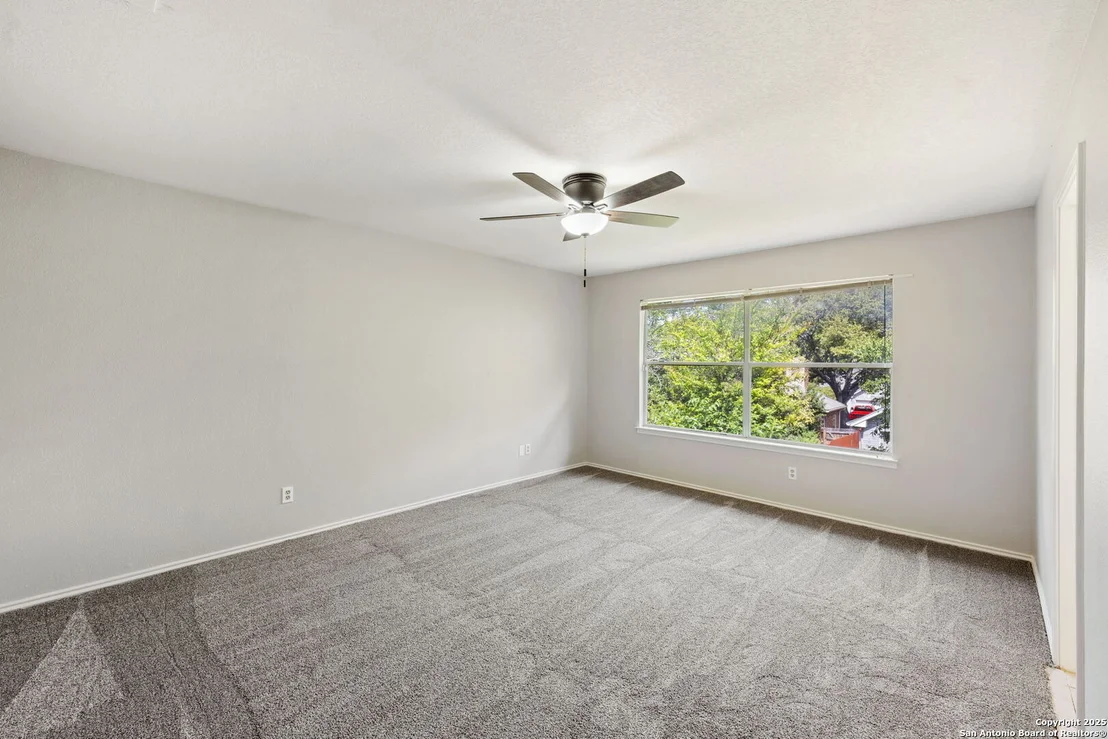 Photo of 6115 Glen Heather