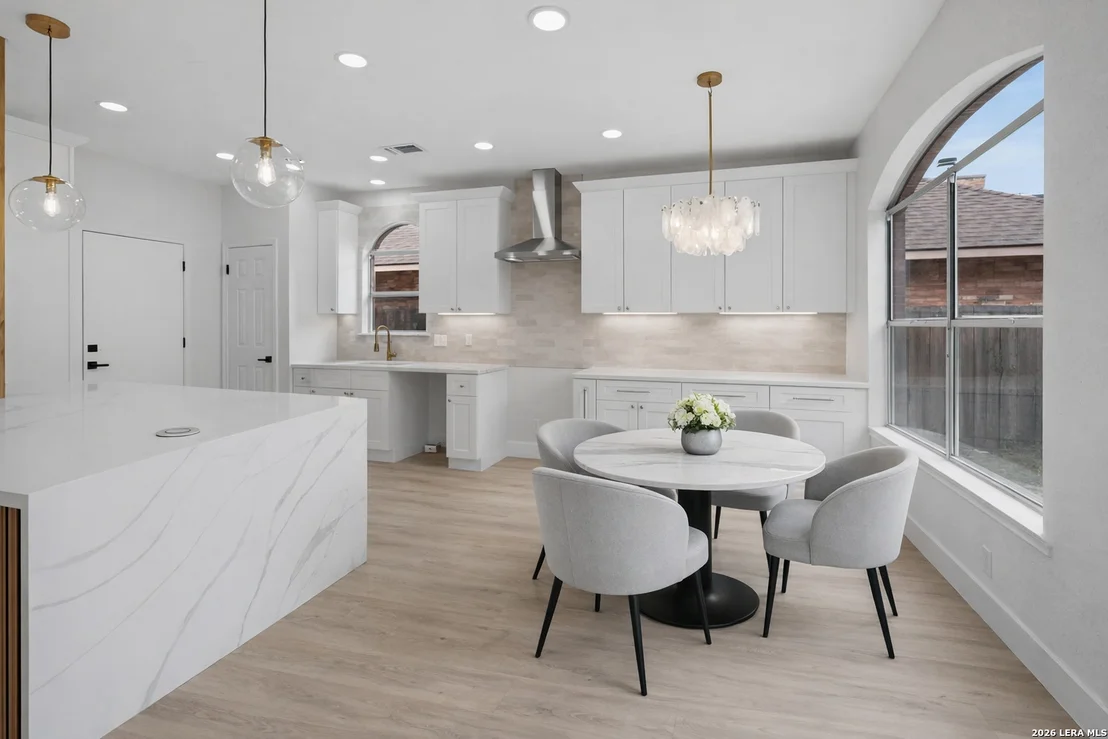 Photo of 10242 Sandyglen