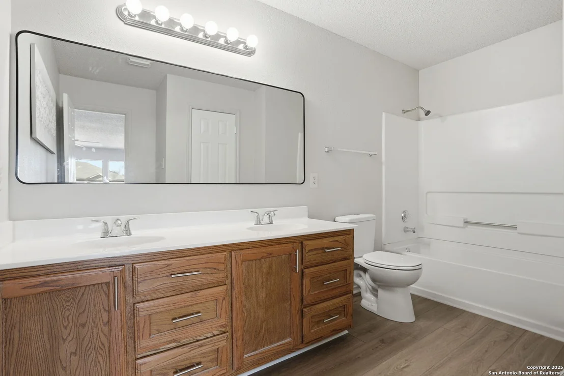 Photo of 8123 Chestnut Manor Dr.