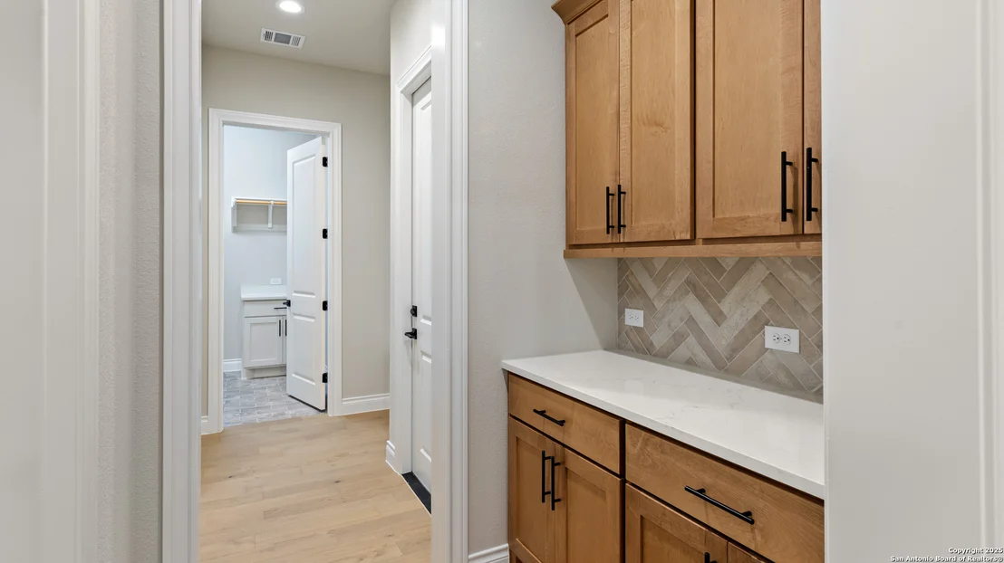 Photo of 109 Lazy Oak Pl
