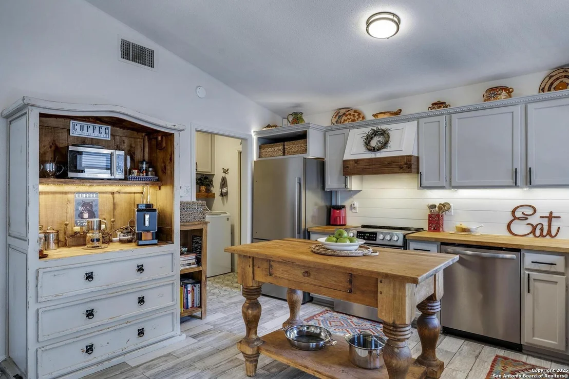 Photo of 13642 Princes Knolls