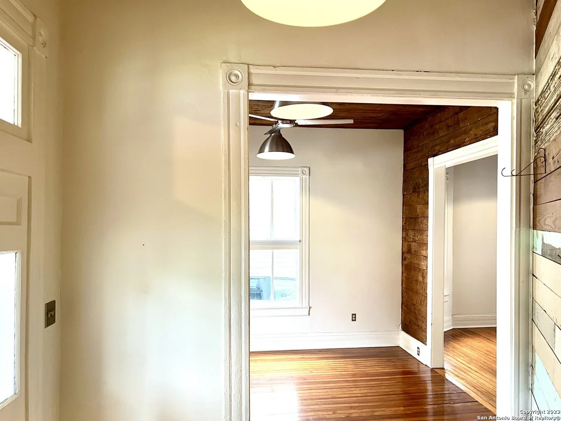 Photo of 902 N PINE ST