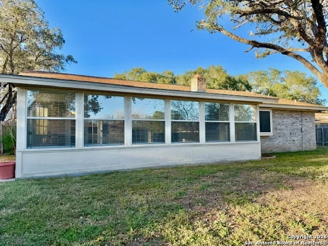 Photo of 1104 Newhall