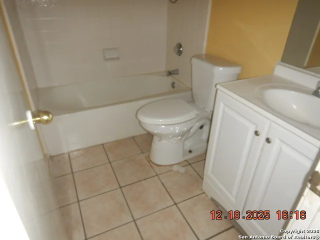 Photo of 8415 Copperbluff