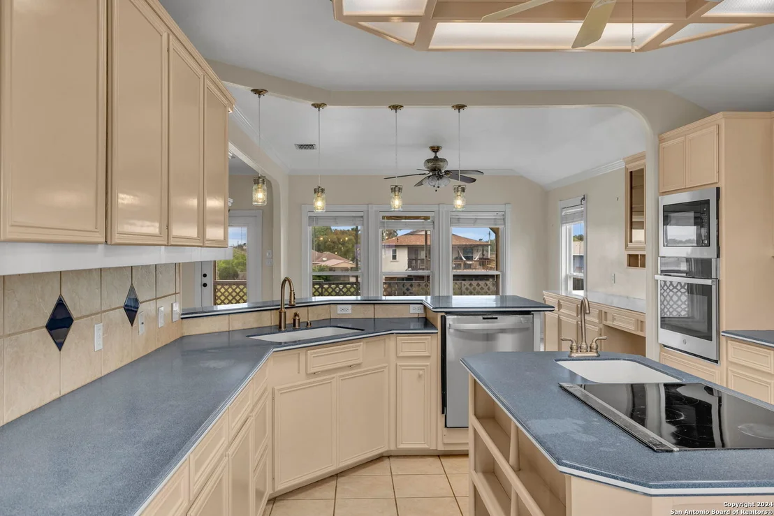 Photo of 162 Whiteley Dr