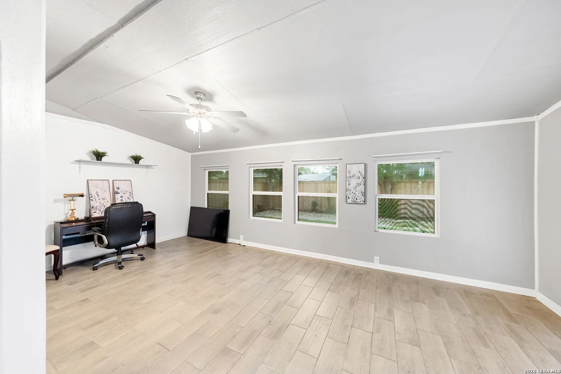 Photo of 2128 Stonehaven