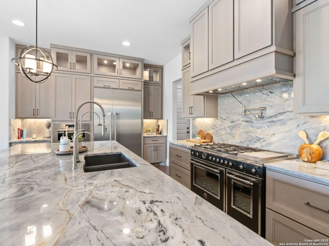 Photo of 207 River Bend