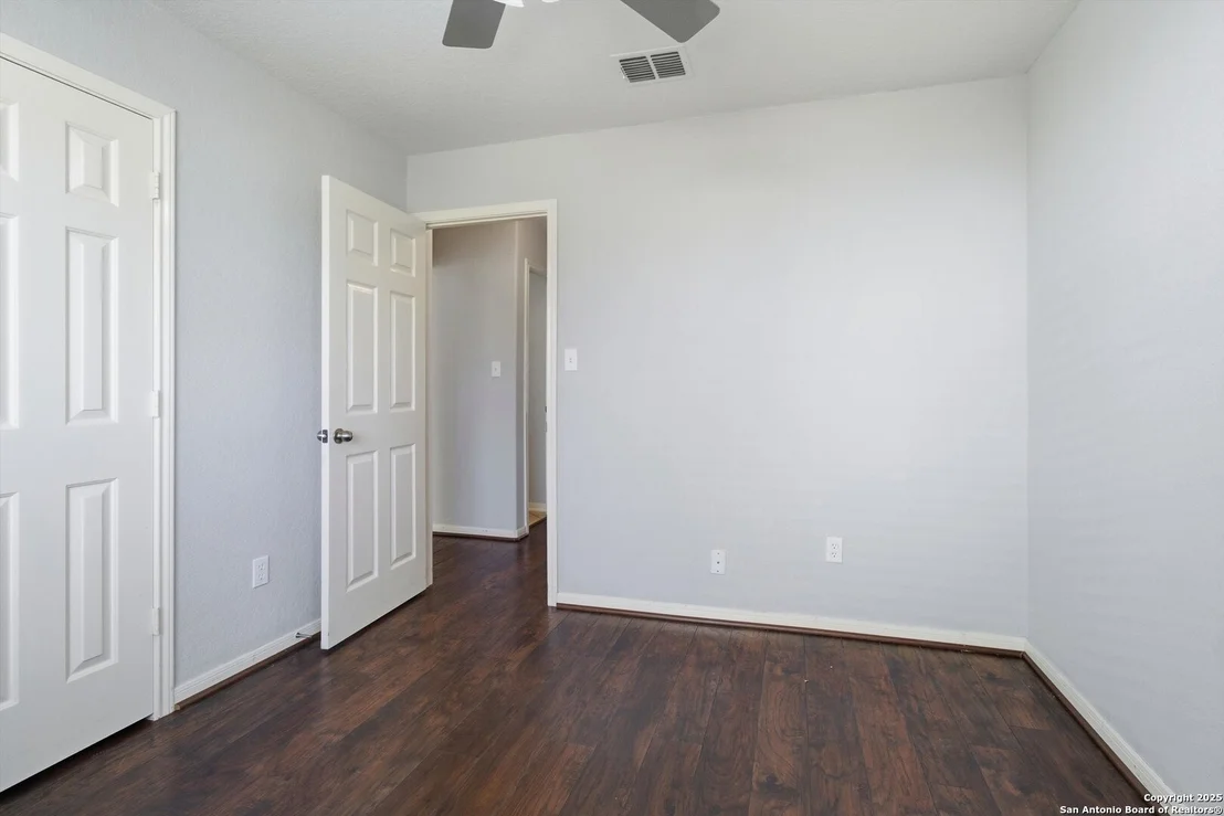 Photo of 8242 Pioneer Oak