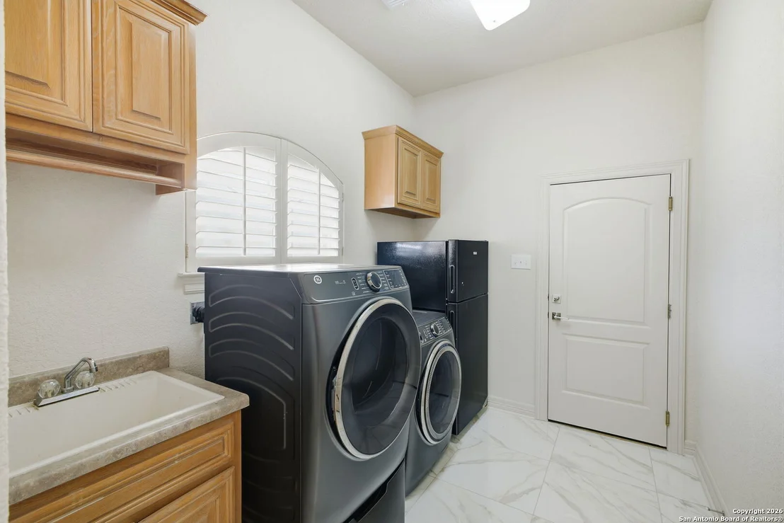 Photo of 9610 Trophy Oaks