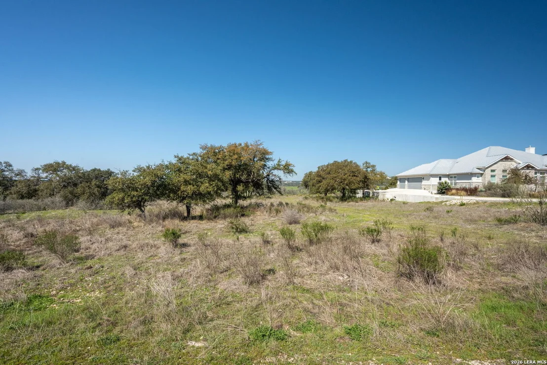 Photo of 365 RIVER CLIFF PL