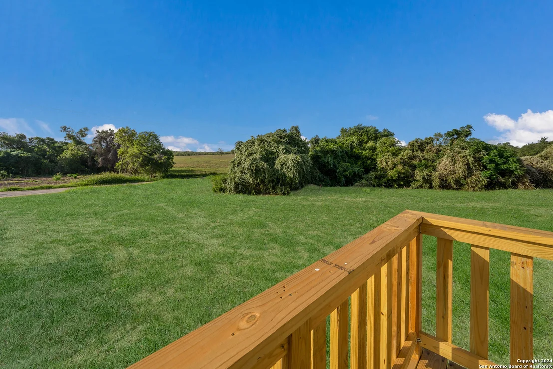 Photo of 658 COUNTY ROAD 124