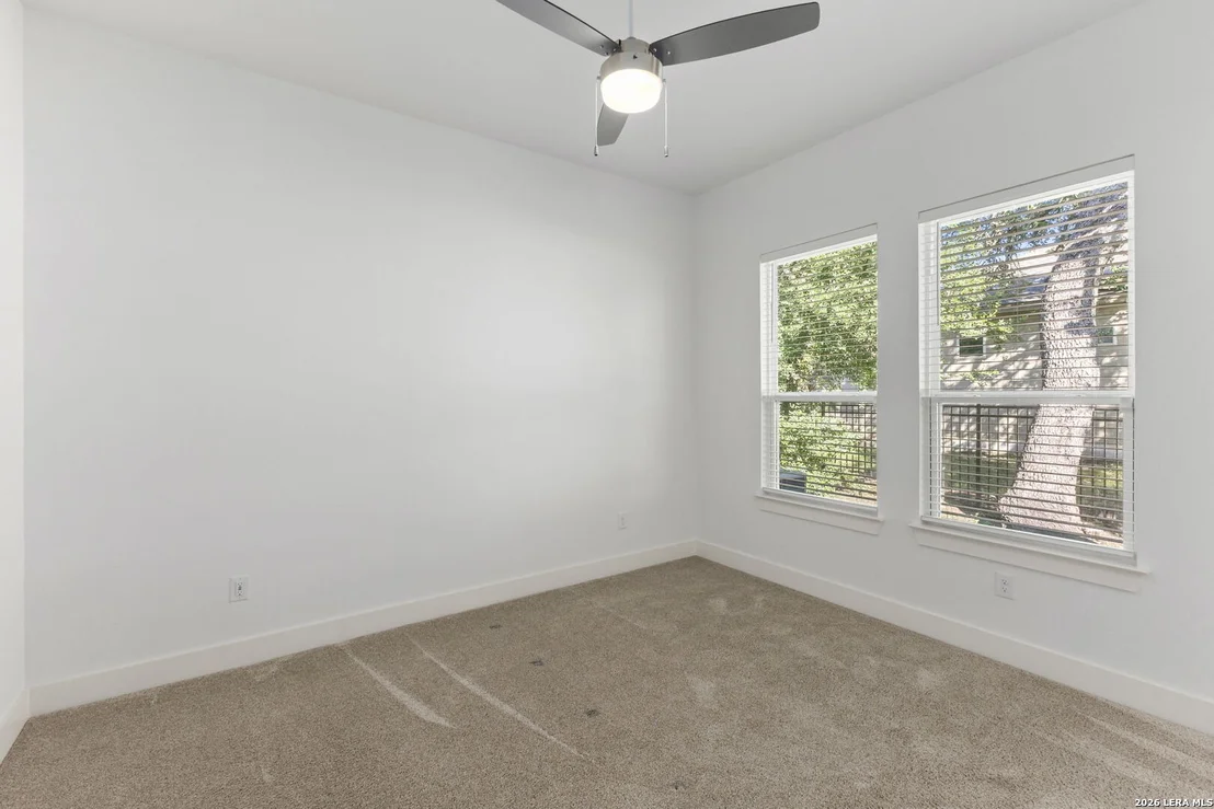 Photo of 1062 PEGASUS DR