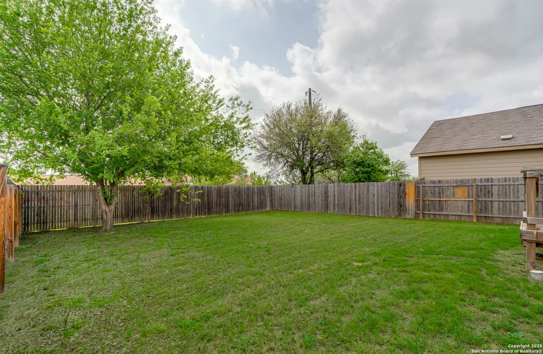 Photo of 10214 Robbins Bluff
