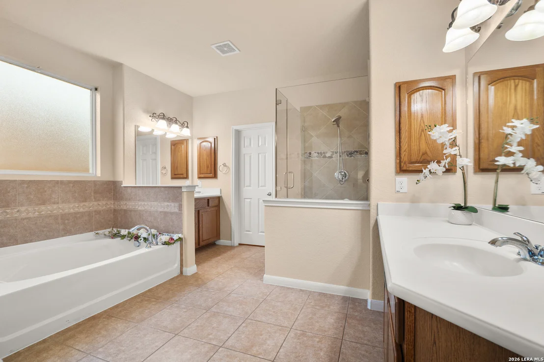 Photo of 1008 Magellan