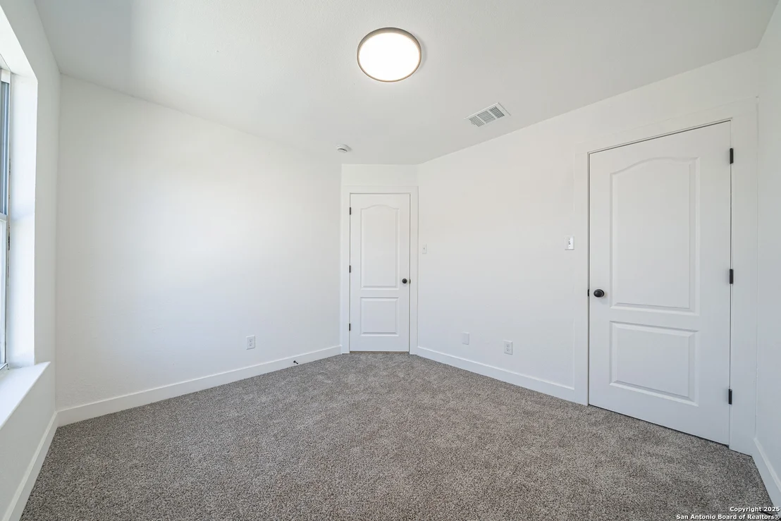 Photo of 714 Antler Post