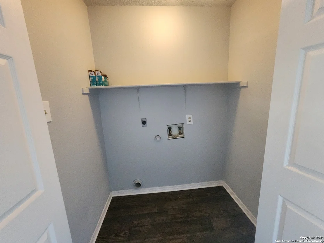 Photo of 2666 JADE HL