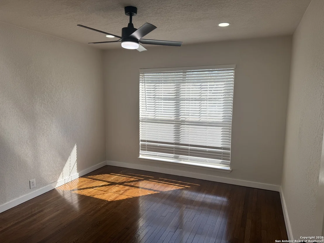 Photo of 223 Adrian