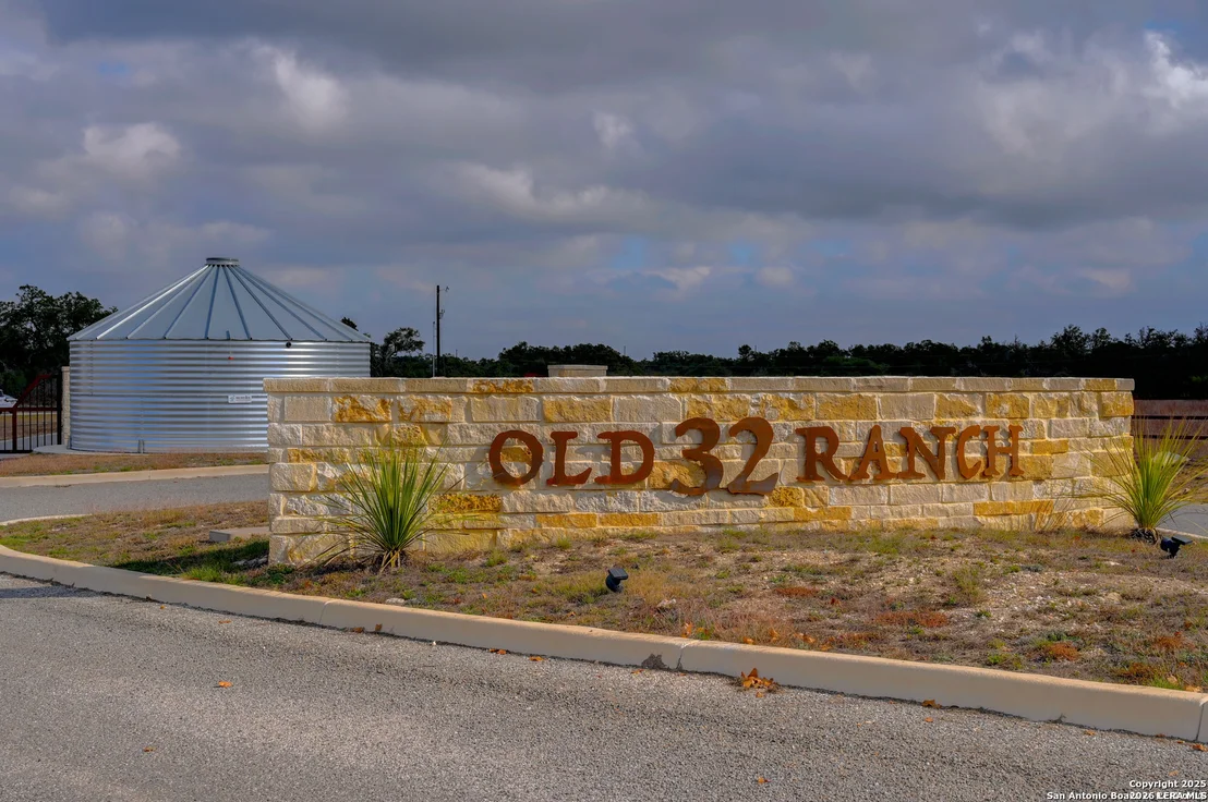 Photo of 718 Windmill Ridge
