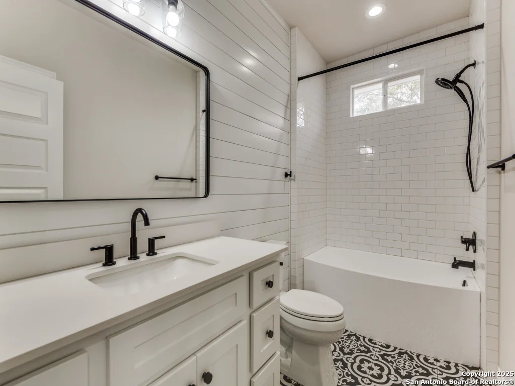 Photo of 122 River View