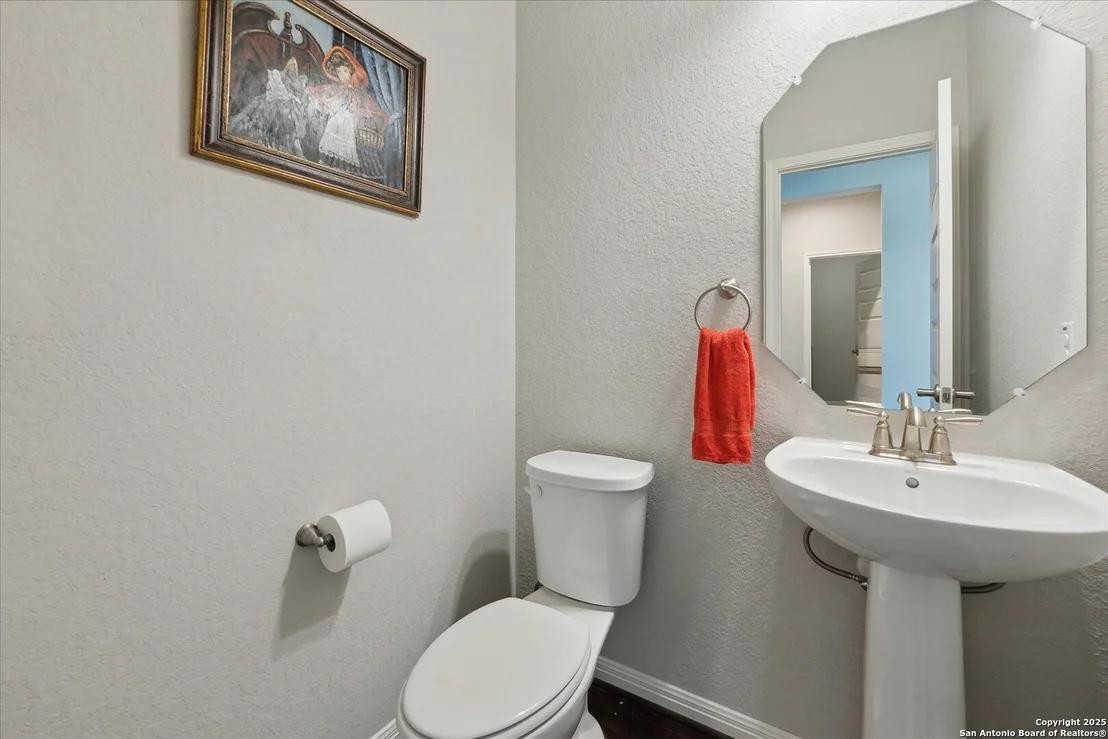 Photo of 2227 Tiptop