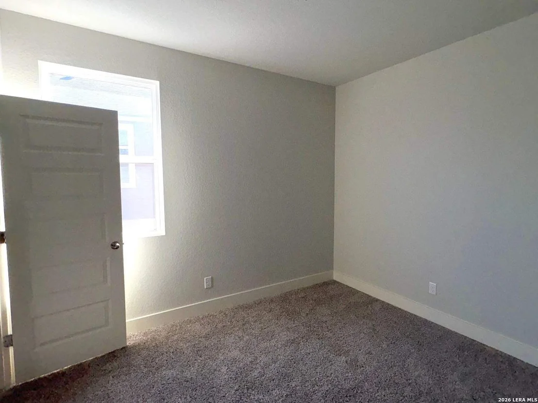 Photo of 7164 Walkers Loop