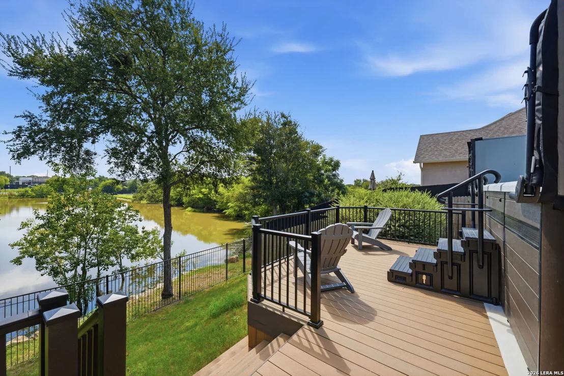 Photo of 530 POND BLF