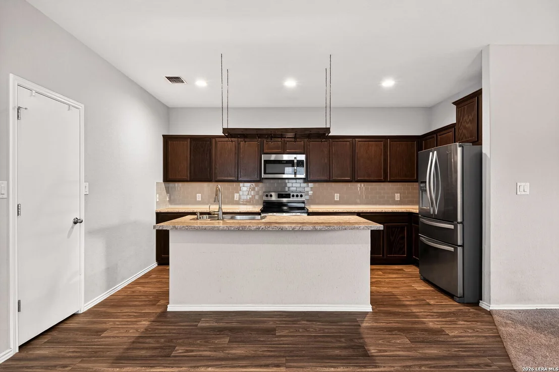 Photo of 4619 HEATHERS CROSS