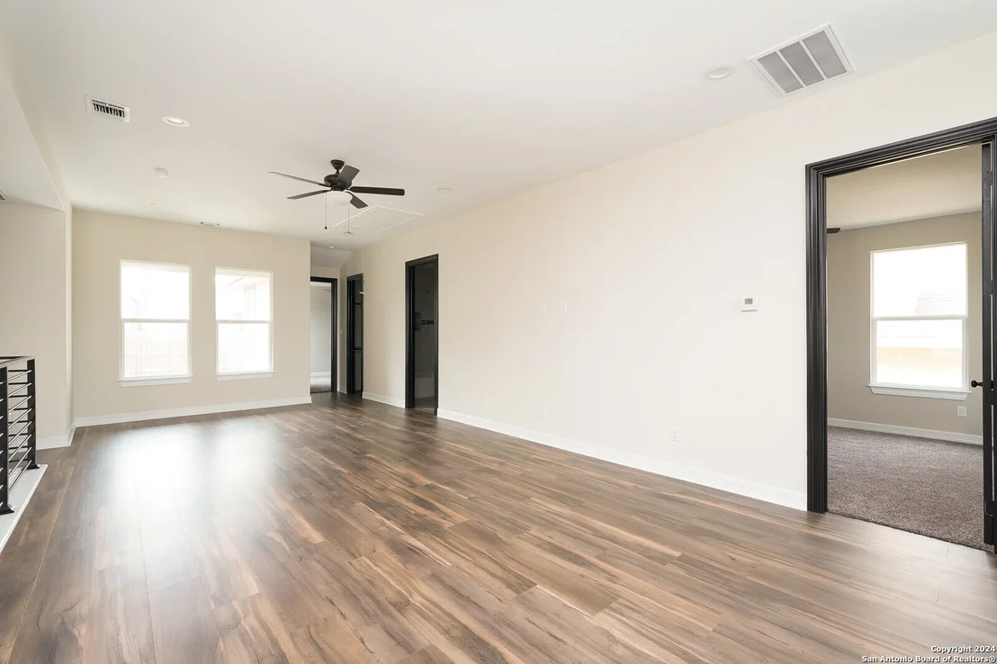 Photo of 24422 Canyon Row