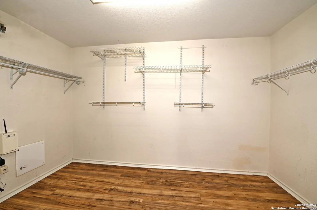 Photo of 245 gatewood