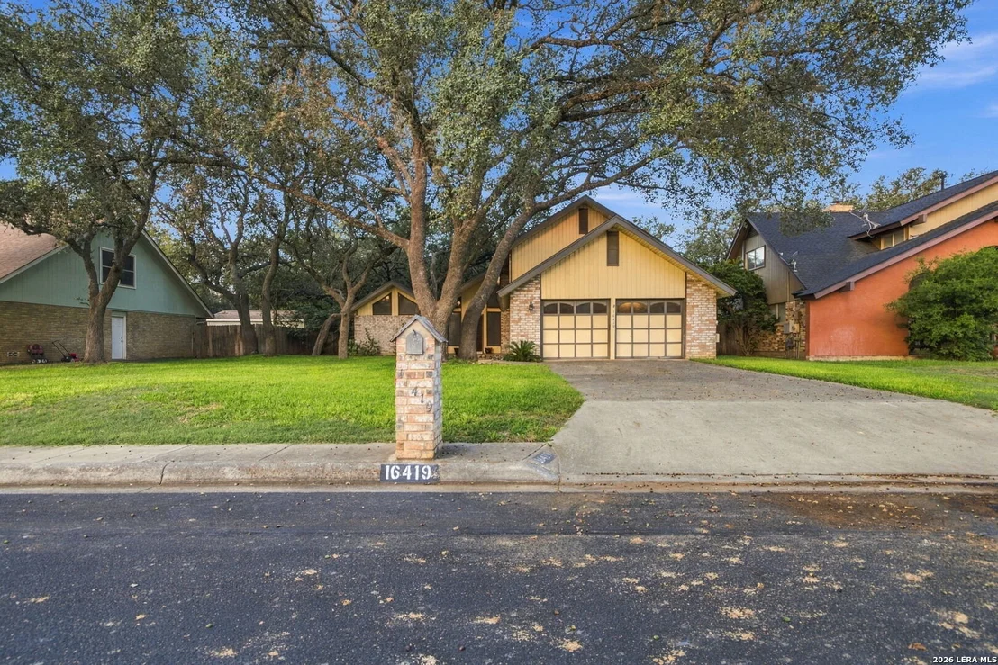 Photo of 16419 LEDGE POINT ST