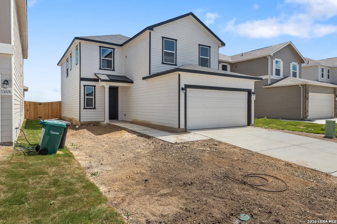 Photo of 13010 JEOPARDY AVENUE