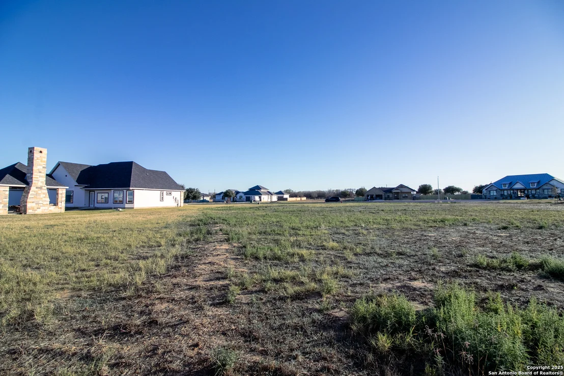Photo of 109 W TREE FARM DR
