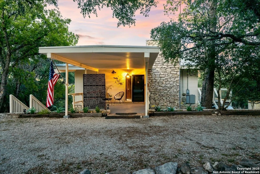 Photo of 4250 Tanglewood Trl