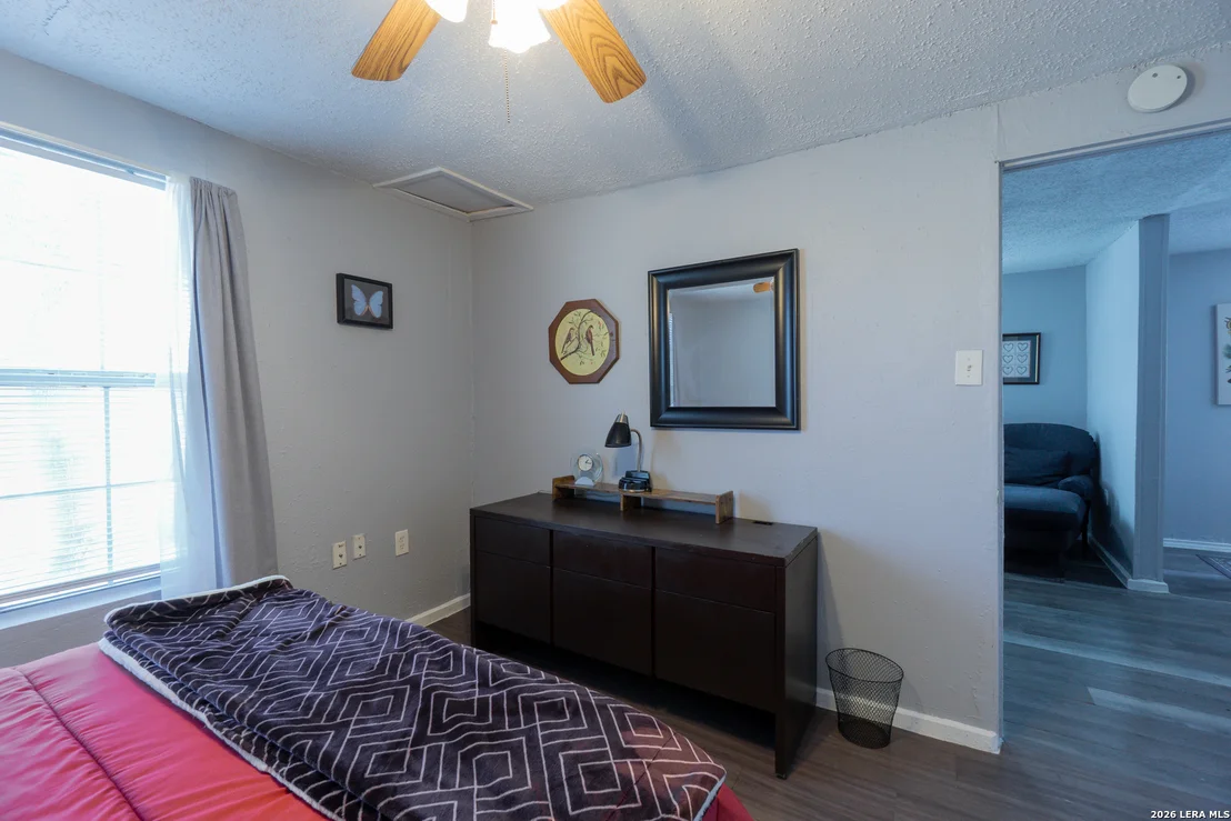 Photo of 1203 Vickers