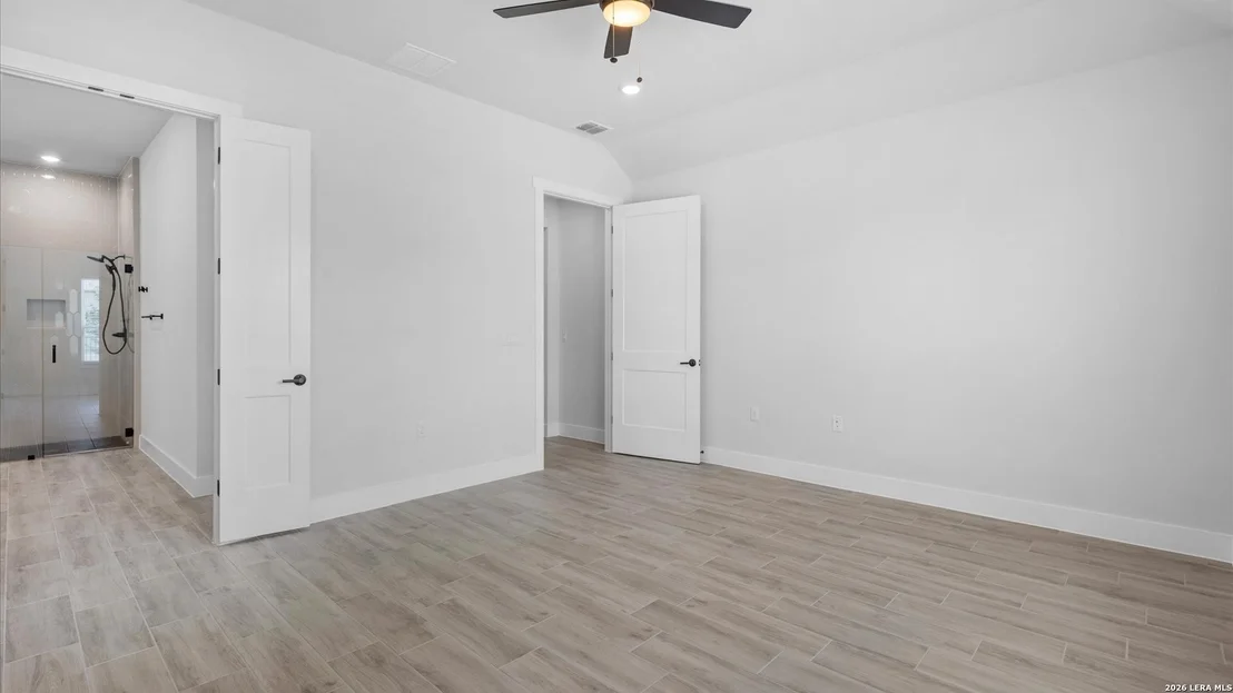 Photo of 1355 Dancing Oak