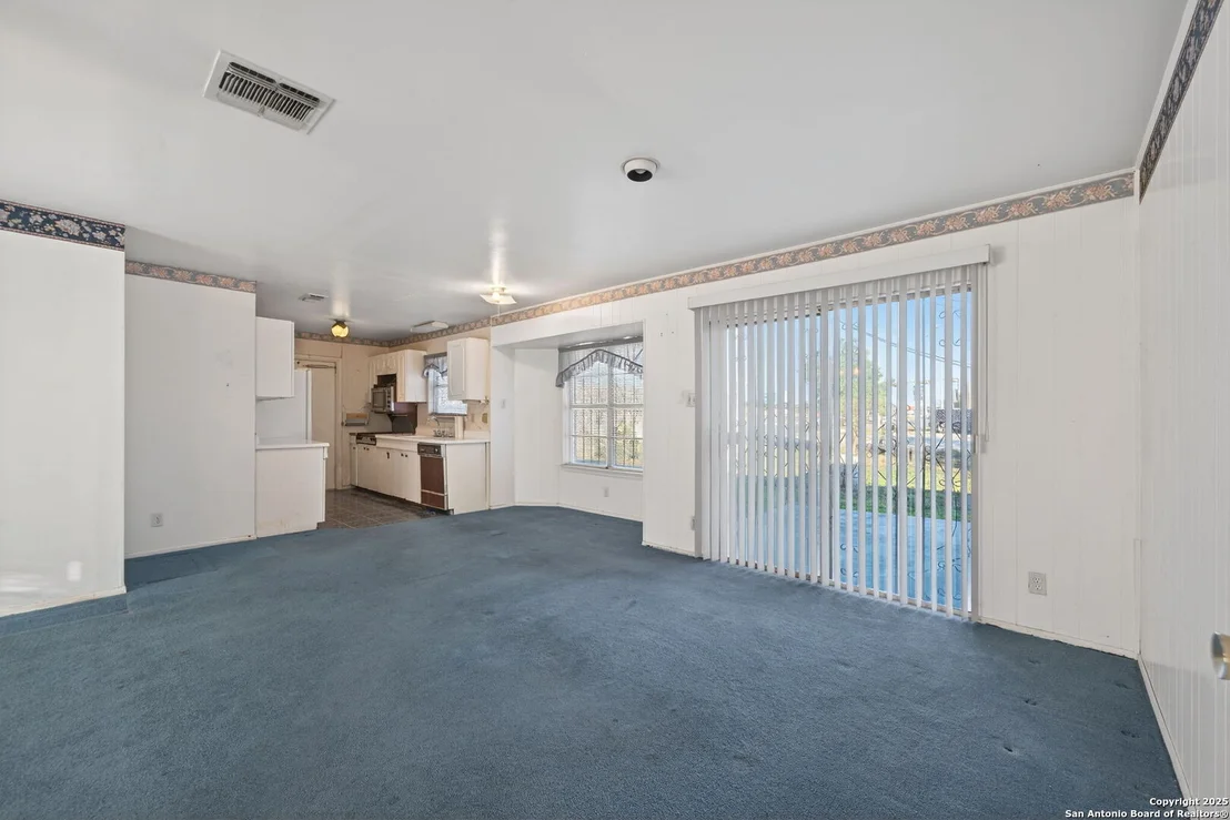 Photo of 8430 Silverstar