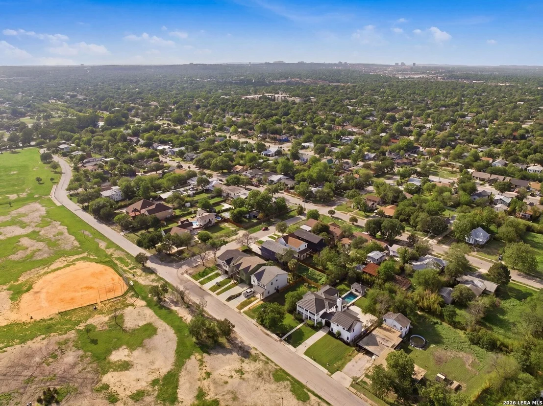 Photo of 110 San Antonio Blvd