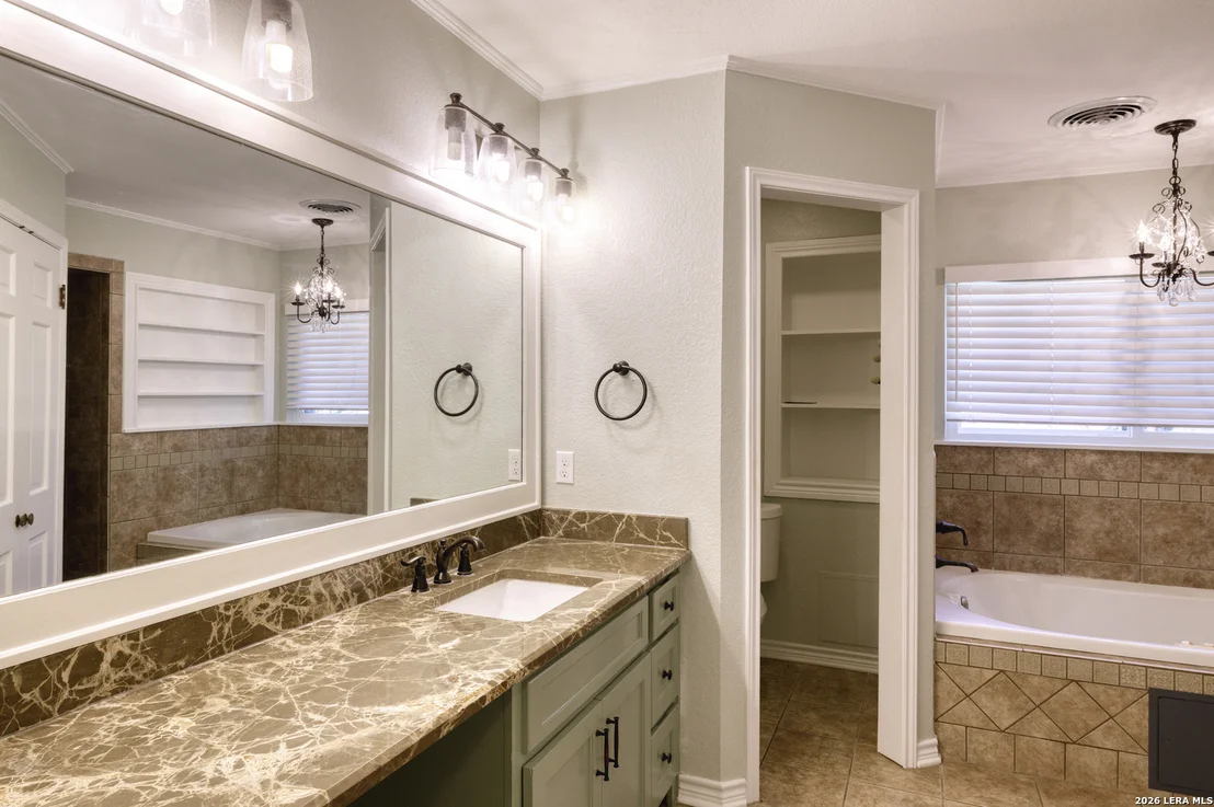 Photo of 921 Maple