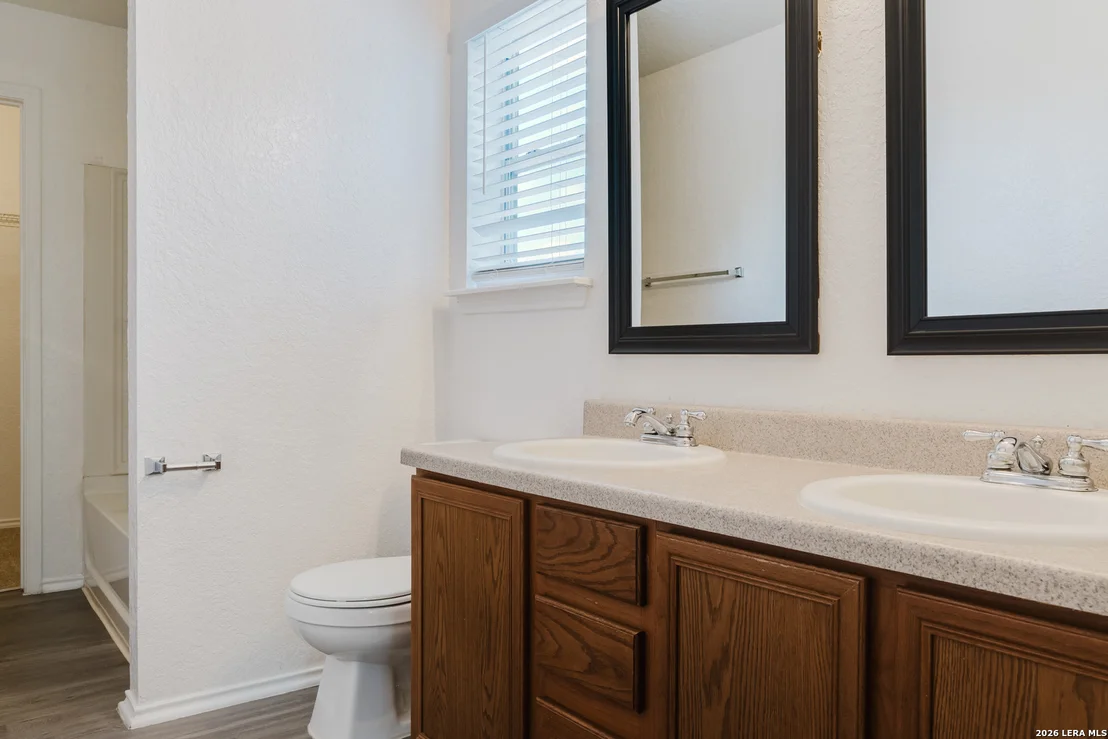 Photo of 2115 Hollow Circle