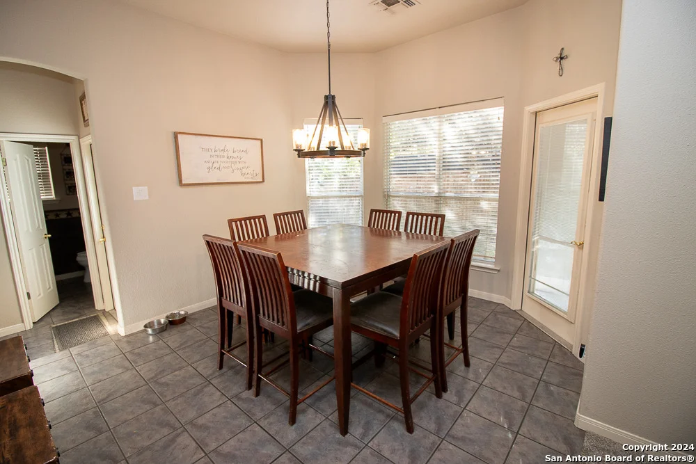 Photo of 8526 FAIRWAY TRACE DR