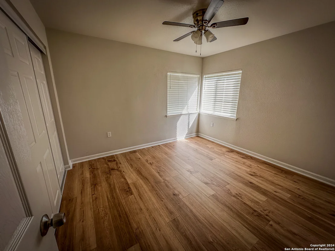 Photo of 9618 SOUTH BND