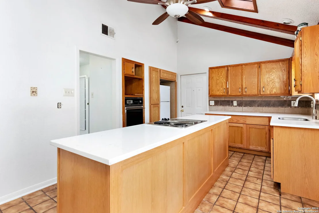 Photo of 4018 MEEKS AVE