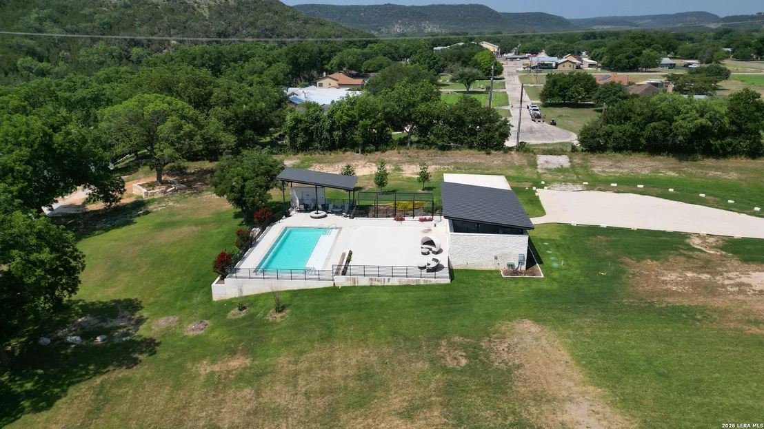 Photo of 831 Wade