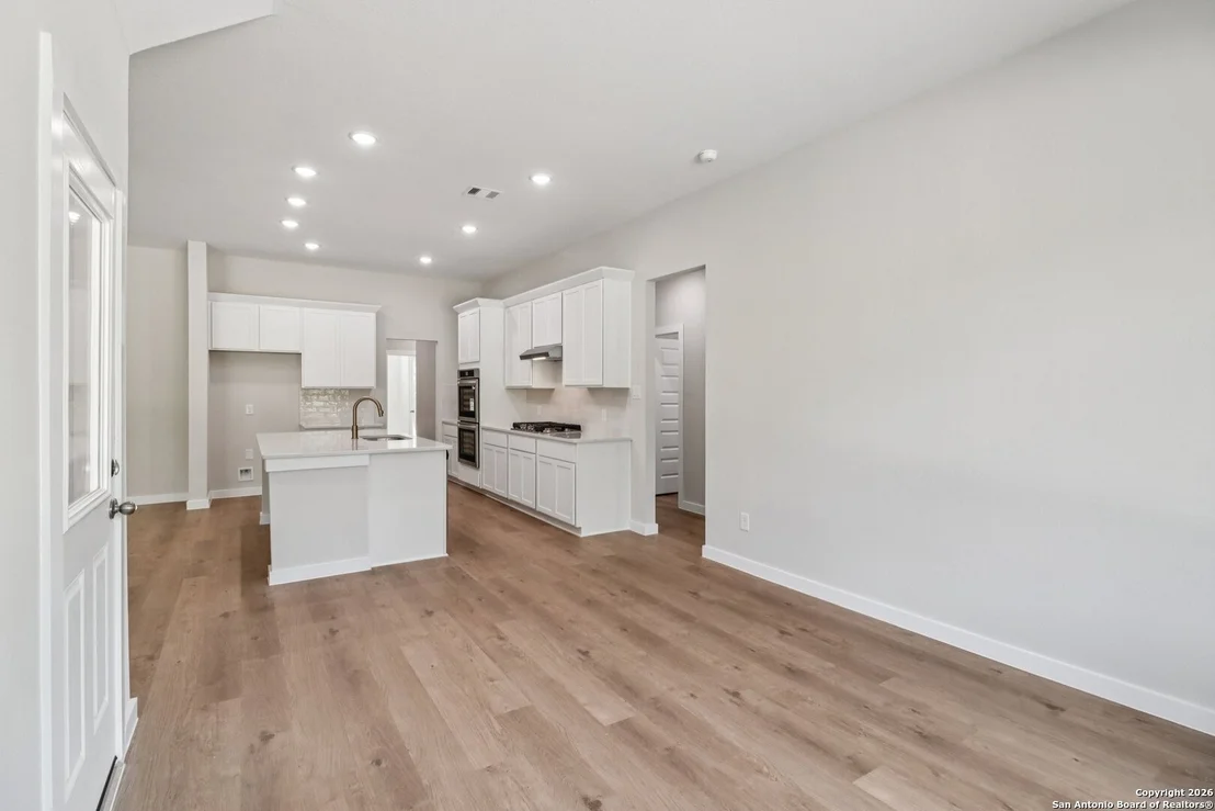 Photo of 1610 Vista View Drive