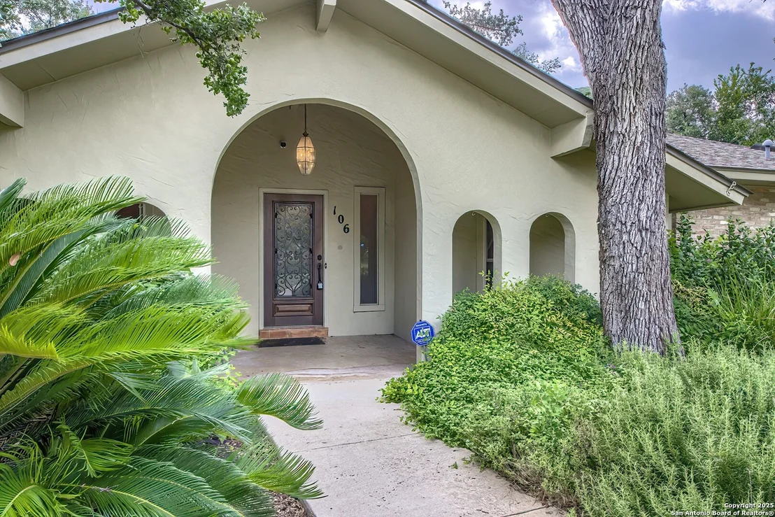 Photo of 106 Avenida Del Sol