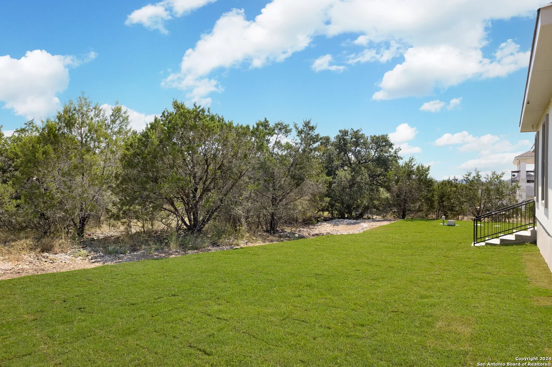 Photo of 335 TOUCAN DR