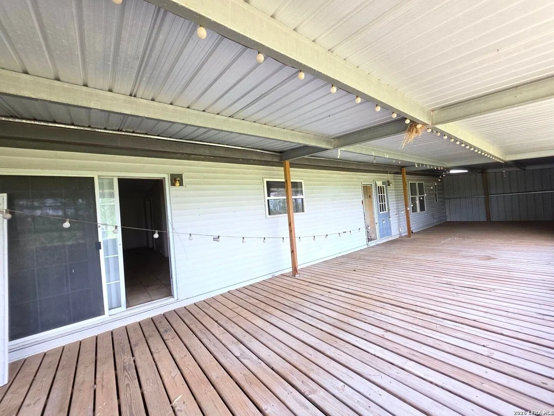 Photo of 635 E Ditto Rd