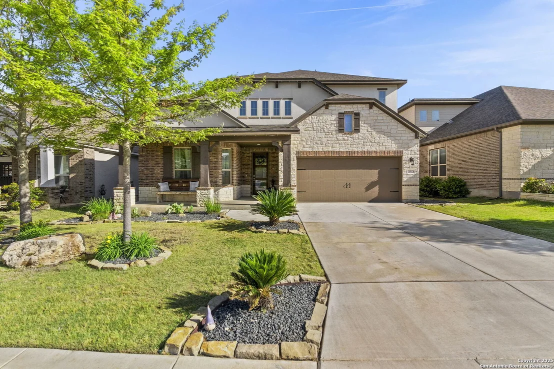 Photo of 28968 Windlesham Way